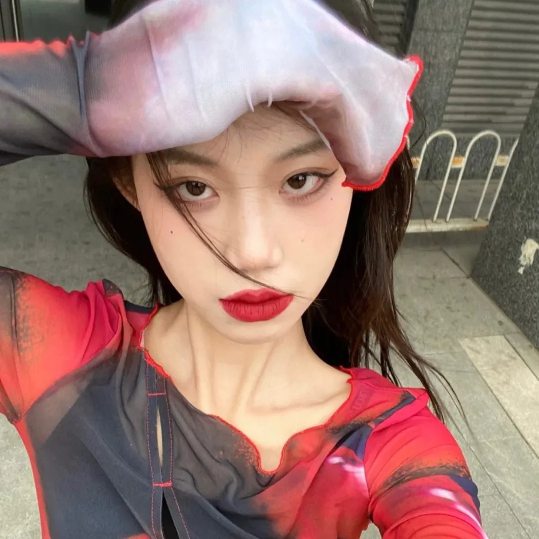 绿茵春色